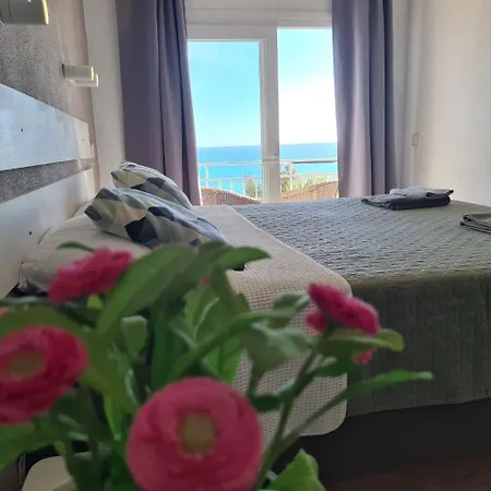 Amena Mar Πανσιόν 3*